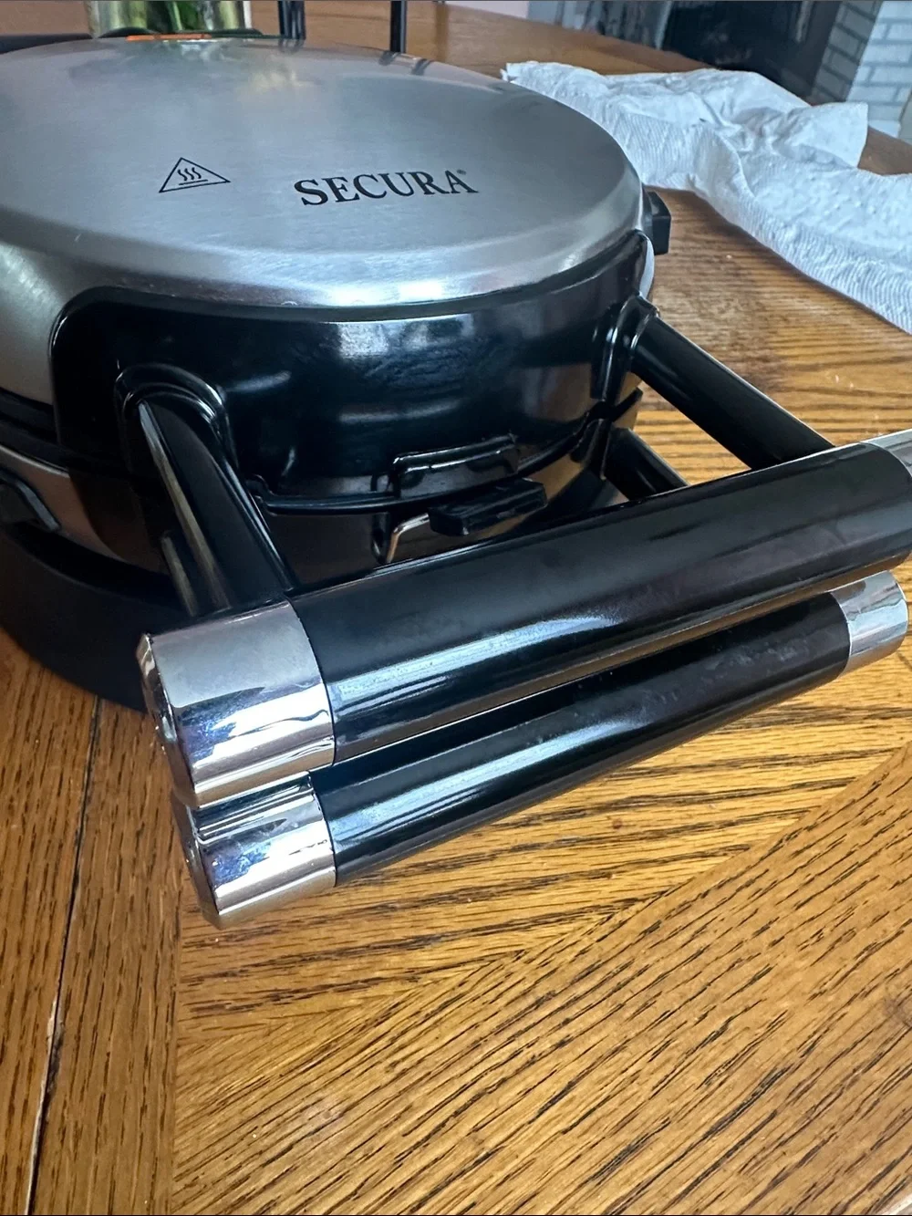 Rotating Waffle Maker - Black & Stainless Steel